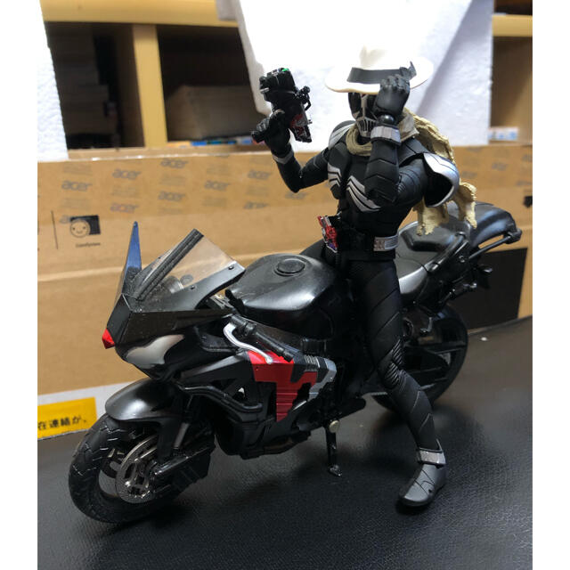 フィギュアーツ真骨彫製法　仮面ライダースカル　バイクセット