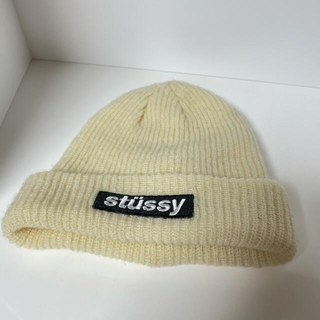 STUSSY(ステューシー)のstussy women ニット帽 レディースの帽子(ニット帽/ビーニー)の商品写真