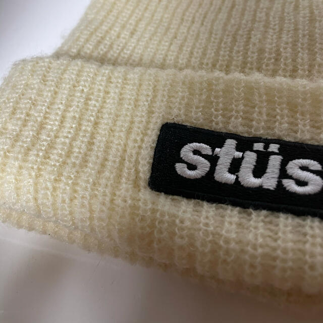 STUSSY(ステューシー)のstussy women ニット帽 レディースの帽子(ニット帽/ビーニー)の商品写真