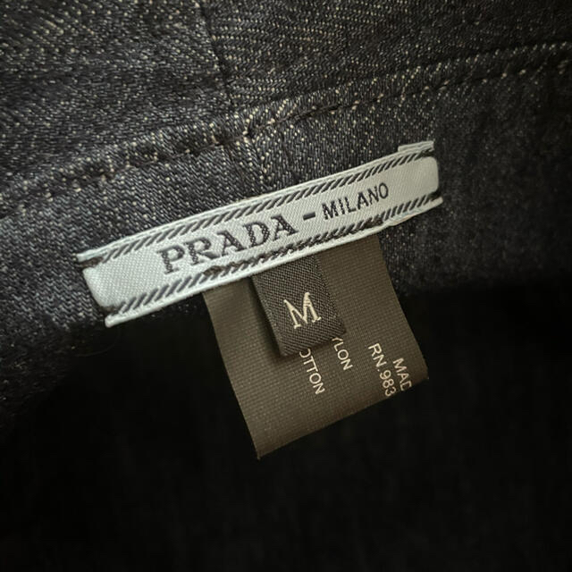 PRADA(プラダ)の【最終お値下げ】PRADA リバーシブルバケットハット レディースの帽子(ハット)の商品写真