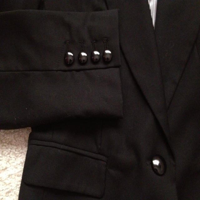 黒ジャケット【お取り置き中☆】 レディースのジャケット/アウター(テーラードジャケット)の商品写真