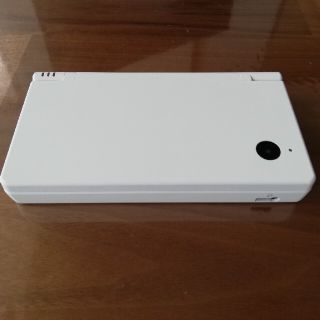 値下げ　Nintendo DS 本体 ニンテンドー DSI WHITE(携帯用ゲーム機本体)