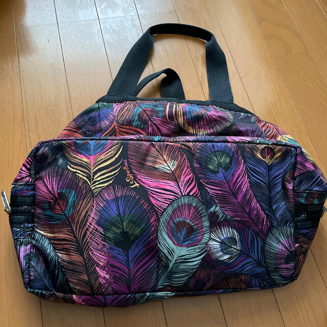 LeSportsac(レスポートサック)のレスポートサック　トートバッグ　羽根　孔雀　バッグ レディースのバッグ(トートバッグ)の商品写真