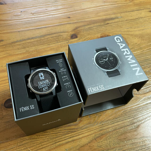 GARMIN(ガーミン)のGarmin fenix5s ガーミン　168535 メンズの時計(腕時計(デジタル))の商品写真