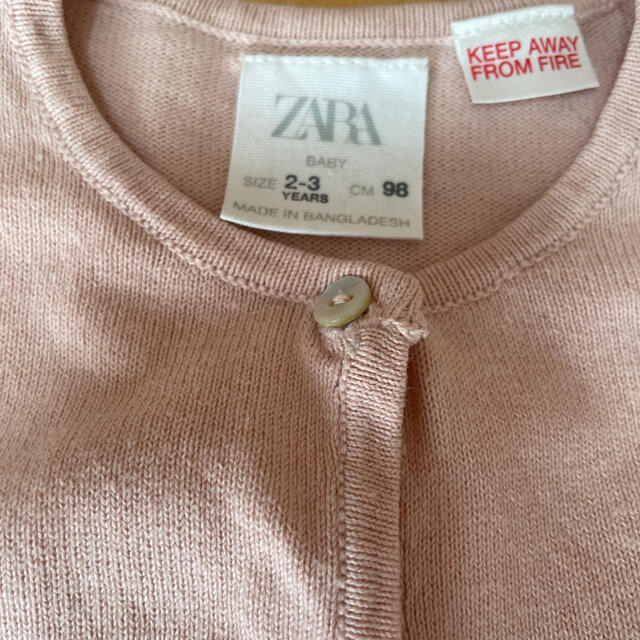 ZARA KIDS(ザラキッズ)のザラベイビー　フリル付きカーディガン  ピンク キッズ/ベビー/マタニティのキッズ服女の子用(90cm~)(カーディガン)の商品写真