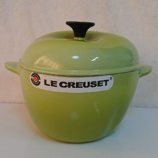 ルクルーゼ(LE CREUSET)のル・クルーゼ 【小キズあり】 ココット アップル グリーン(鍋/フライパン)