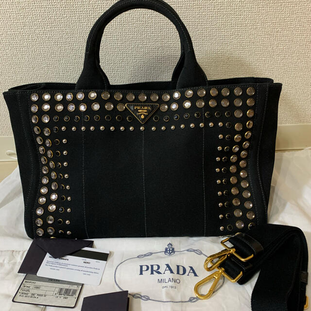 PRADA(プラダ)のプラダ　カナパ　スタッズ レディースのバッグ(トートバッグ)の商品写真