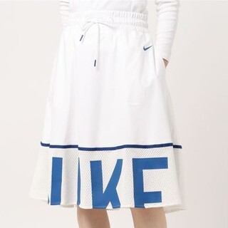 ナイキ(NIKE)のナイキ　スカート　XL 新品未使用(ひざ丈スカート)