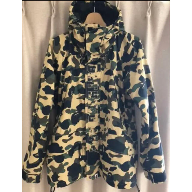 A BATHING APE(アベイシングエイプ)のAPE スノボジャケット M エイプ メンズのジャケット/アウター(マウンテンパーカー)の商品写真