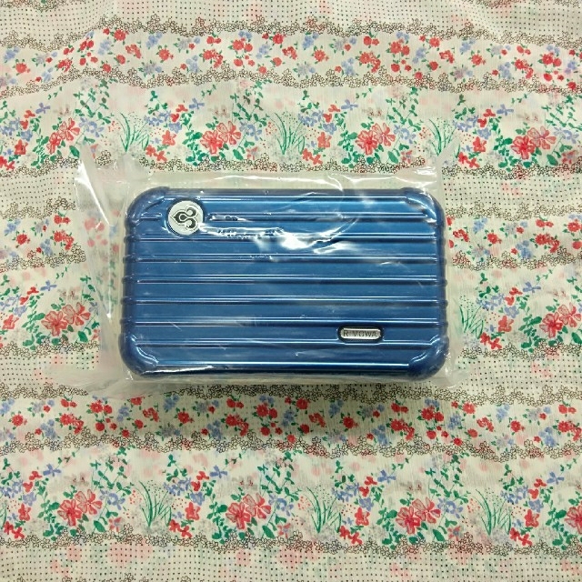 RIMOWA(リモワ)の【完全未開封】タイ国際航空　アメニティケース　リモワ   RIMOWA新ロゴ レディースのファッション小物(ポーチ)の商品写真