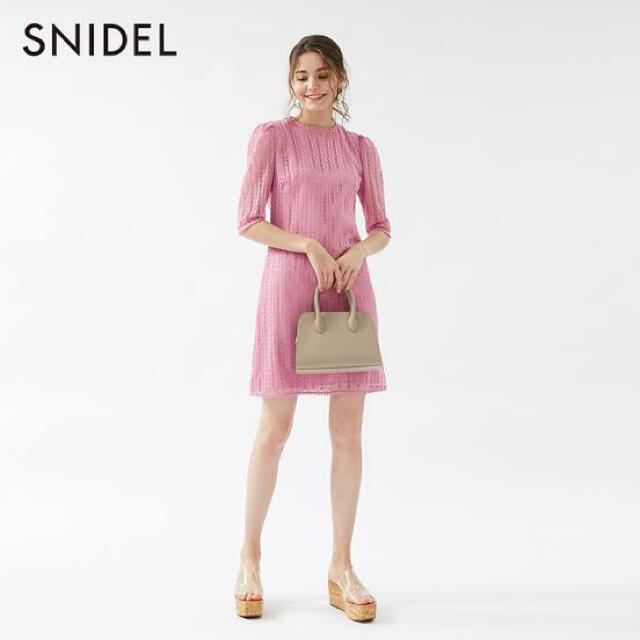 SNIDEL(スナイデル)のレースミニワンピース レディースのワンピース(ミニワンピース)の商品写真