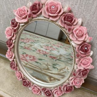 アンティーク風 壁掛け鏡 薔薇の通販 by ゆうひ's shop|ラクマ