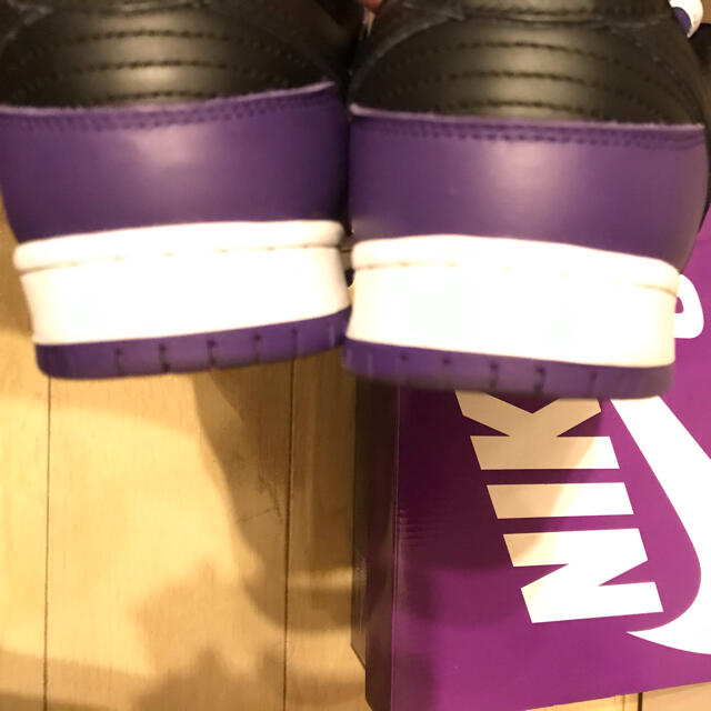 NIKE(ナイキ)のNIKE SB DUNK LOW court purple 27.5cm メンズの靴/シューズ(スニーカー)の商品写真