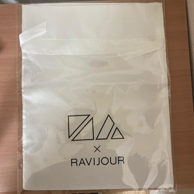 Ravijour(ラヴィジュール)のN/A RAVIJOURコラボ　巾着型ランジェリーポーチ エンタメ/ホビーのタレントグッズ(ミュージシャン)の商品写真