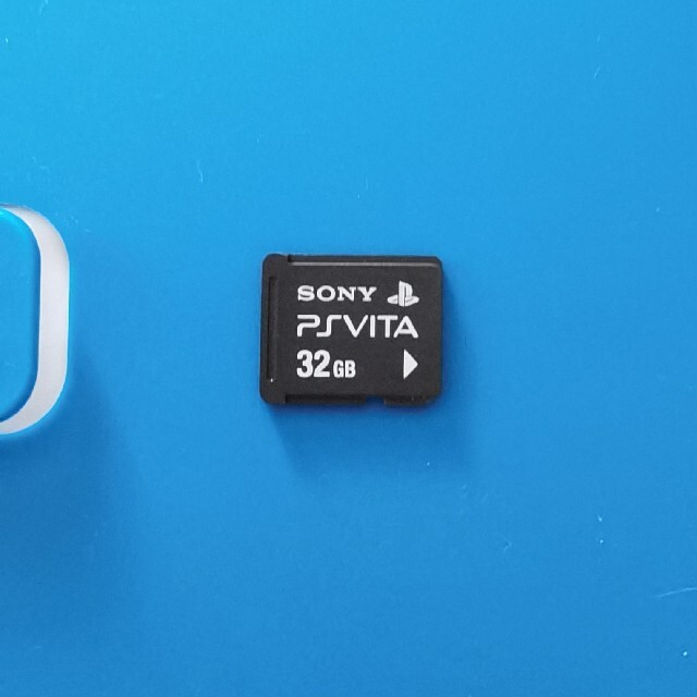 SONY(ソニー)のps vita 32 GB メモリー カード 純正 エンタメ/ホビーのゲームソフト/ゲーム機本体(その他)の商品写真