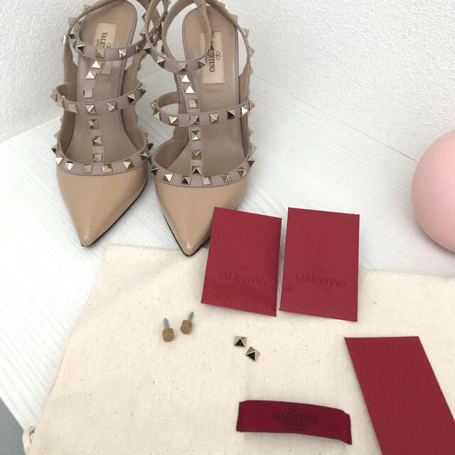 VALENTINO - valentino ロックスタッズパンプスの通販 by an's shop ...