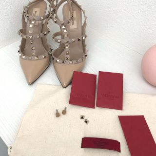 ヴァレンティノ(VALENTINO)のvalentino ロックスタッズパンプス(ハイヒール/パンプス)