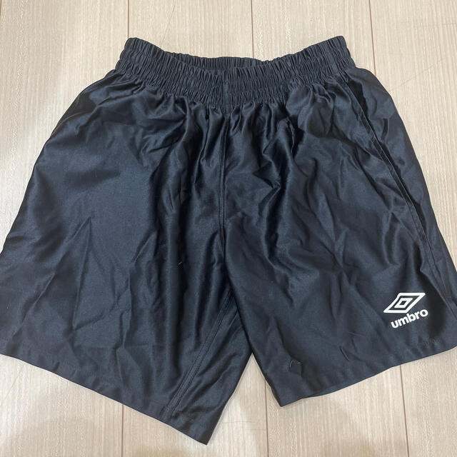 UMBRO(アンブロ)のumbro パンツ　サッカー　ブラック キッズ/ベビー/マタニティのキッズ服男の子用(90cm~)(パンツ/スパッツ)の商品写真