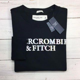 アバクロンビーアンドフィッチ(Abercrombie&Fitch)の新品【メンズXS】★アバクロ★シンプルロゴ！総刺しゅう長袖Ｔシャツ/黒(Tシャツ/カットソー(七分/長袖))