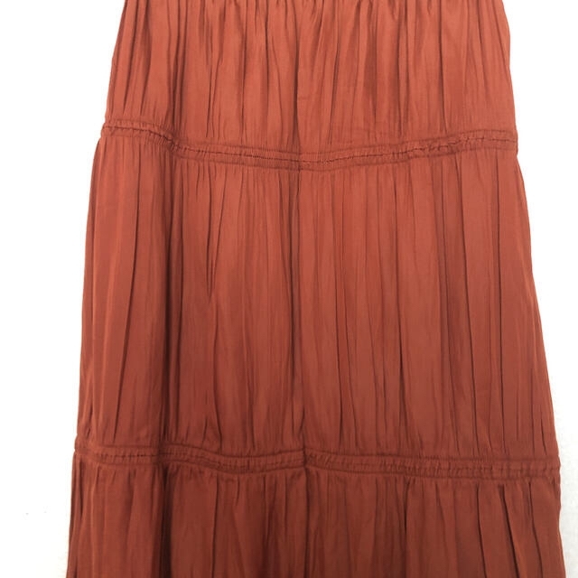 PROPORTION BODY DRESSING(プロポーションボディドレッシング)のボディドレ　ギャザーサテンティアードマキシスカート　ダークベージュ　2s レディースのスカート(ロングスカート)の商品写真