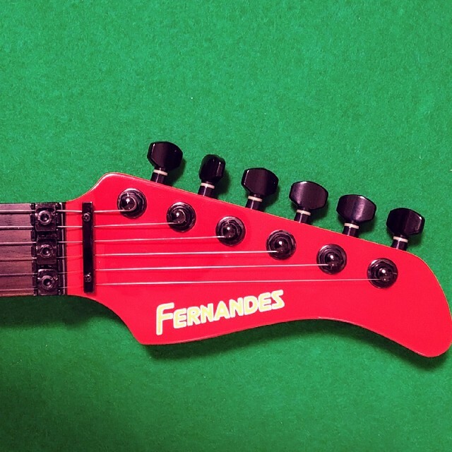 Fernandes(フェルナンデス)の【中古】フェルナンデス　FR-55 (Red)(90年代) 楽器のギター(エレキギター)の商品写真