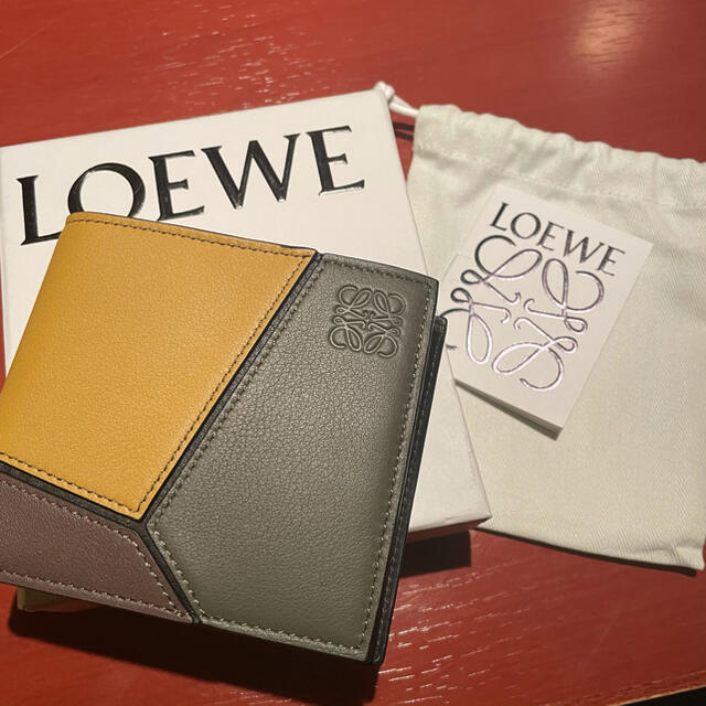 【確実正規品】LOEWE パズル　2つ折り財布　ロエベ39s90