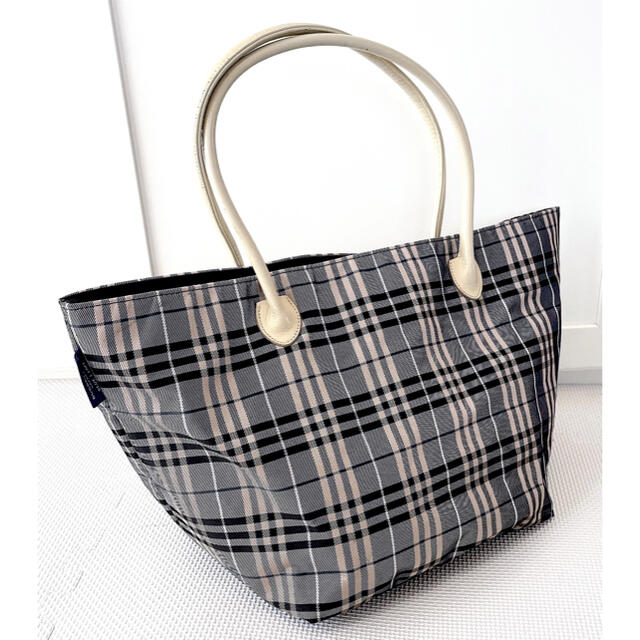 BURBERRY(バーバリー)の【美品】★バーバリー★大容量★BURBERRY★トートバッグ★ レディースのバッグ(トートバッグ)の商品写真