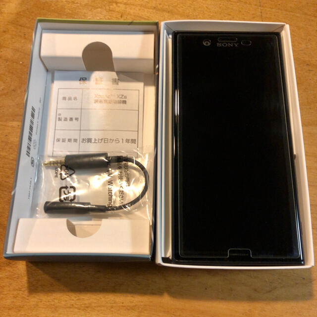 XPERIA XZs SoftBank 602SO ブラック 3