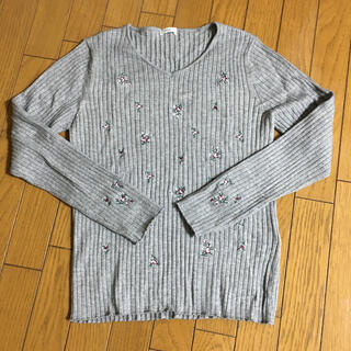 薄手　レディースセーター(ニット/セーター)