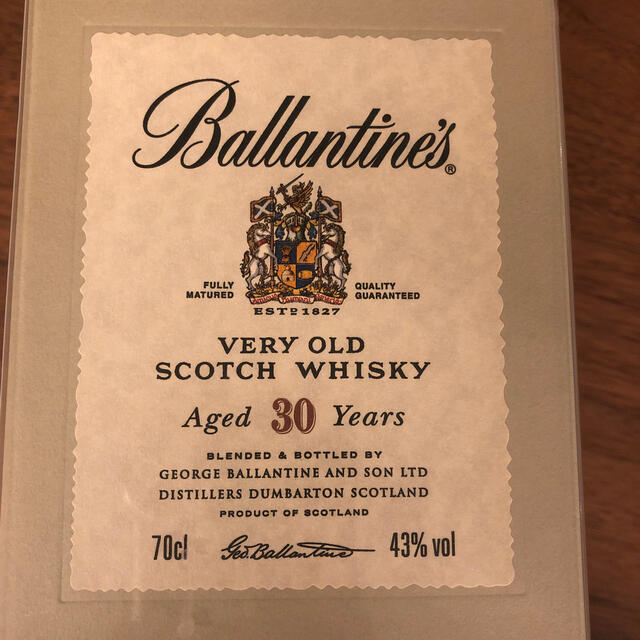バランタイン　30年　ヴィンテージ 食品/飲料/酒の酒(ウイスキー)の商品写真