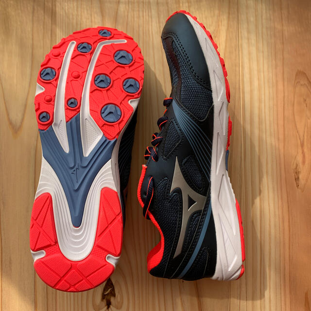 MIZUNO(ミズノ)のミズノスニーカー メンズの靴/シューズ(スニーカー)の商品写真