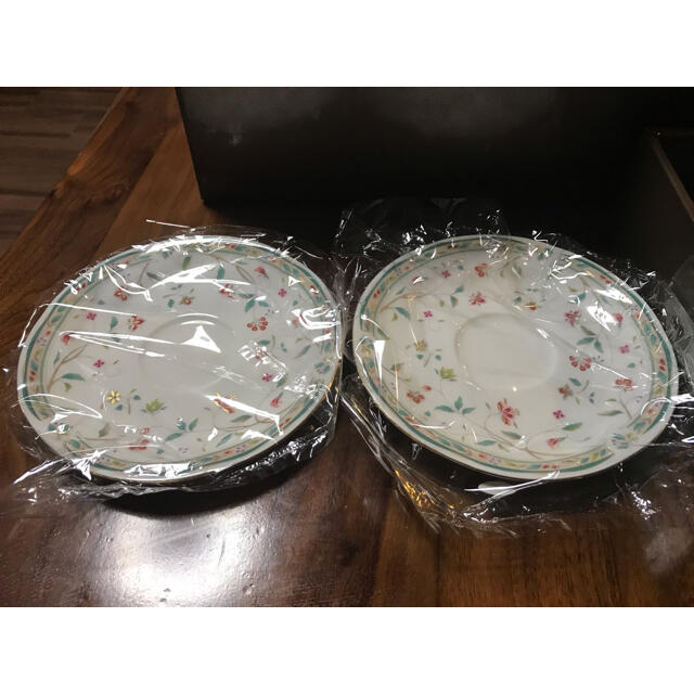 Noritake(ノリタケ)のノリタケ　花更紗　ティーカップペアセット インテリア/住まい/日用品のキッチン/食器(食器)の商品写真