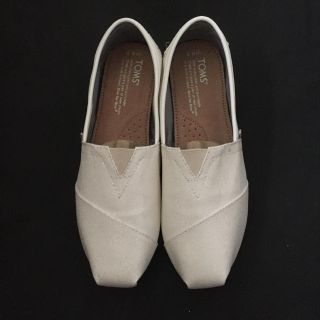 トムズ(TOMS)の箱なしTOMS♡スニーカー(スリッポン/モカシン)