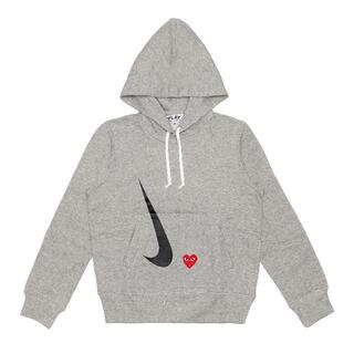 コムデギャルソン(COMME des GARCONS)の新品 / XL / PLAY COMME des GARÇONS × NIKE(パーカー)