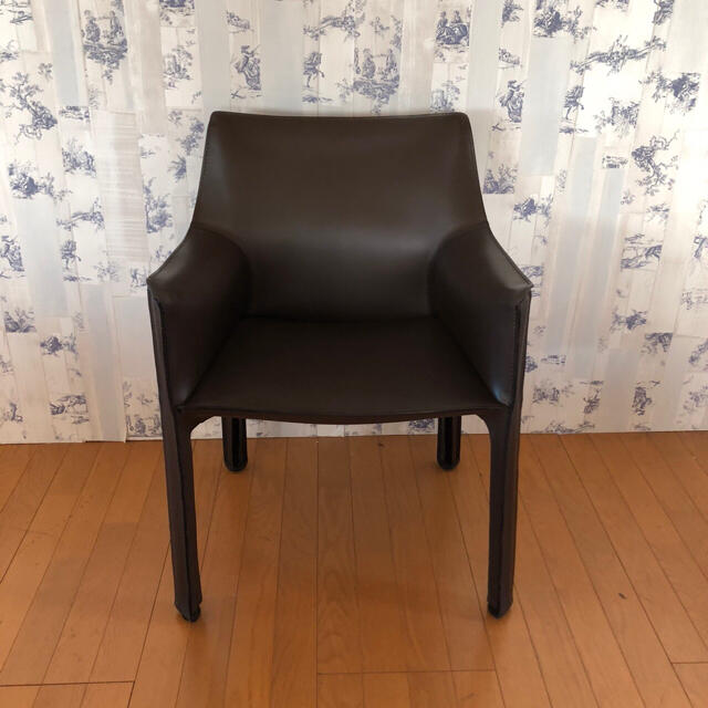 Cassina(カッシーナ)の新品同様美品 カッシーナ cab413 ダークブラウン インテリア/住まい/日用品の椅子/チェア(ダイニングチェア)の商品写真