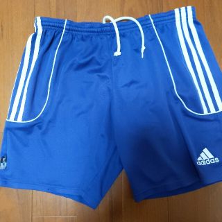 アディダス(adidas)のメンズ　短パン(ショートパンツ)