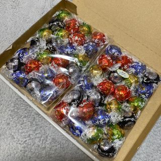 リンツ(Lindt)のリンツ リンドール シルバーアソート 600g 48個 箱無し(菓子/デザート)