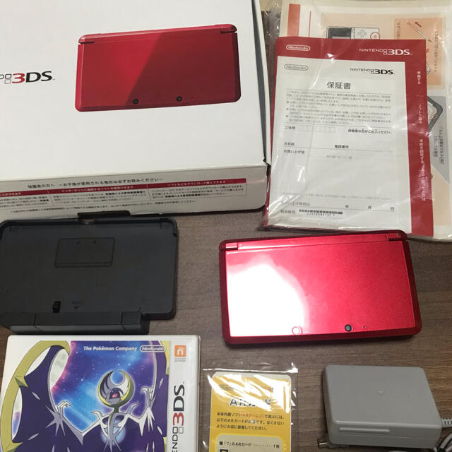 任天堂(ニンテンドウ)の最終値下げ◎Nintendo3DS本体メタリックレッド＋ポケットモンスタームーン エンタメ/ホビーのゲームソフト/ゲーム機本体(携帯用ゲーム機本体)の商品写真