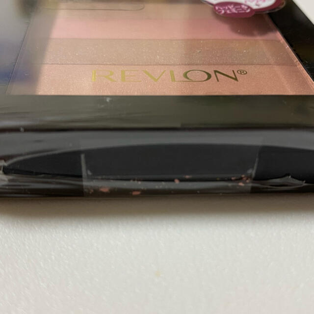 REVLON(レブロン)の新品未開封　REVLON フェイスパウダー　ハイライティングパレット　 コスメ/美容のベースメイク/化粧品(フェイスパウダー)の商品写真