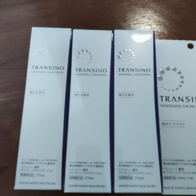 TRANSINO(トランシーノ)の未使用品トランシーノ クリアローション、マスクのセット コスメ/美容のスキンケア/基礎化粧品(化粧水/ローション)の商品写真