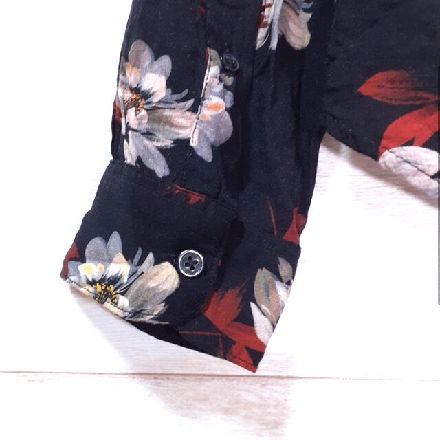 ZARA(ザラ)の【used品】ZARA MAN　メンズ 長袖シャツ　花柄  厚手 サイズ38 メンズのトップス(シャツ)の商品写真