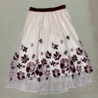 ウィルセレクション(WILLSELECTION)の新品☆ バーンデストローズのお花ベロアフロッキーチュールスカート(ロングスカート)