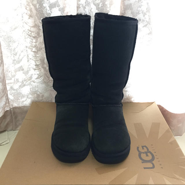 UGG(アグ)のUGG クラシックトール Black レディースの靴/シューズ(ブーツ)の商品写真