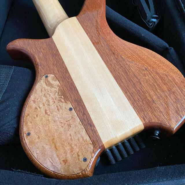 Charo's(チャローズ)Headless Guitar | namira.mc