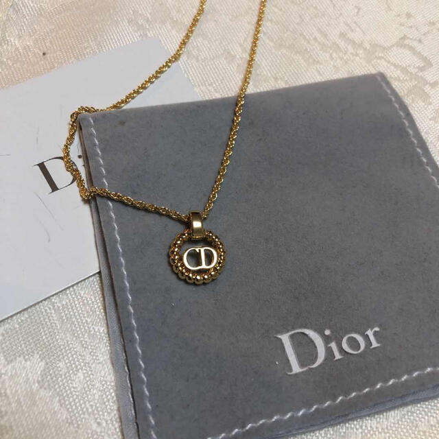 dior ネックレス