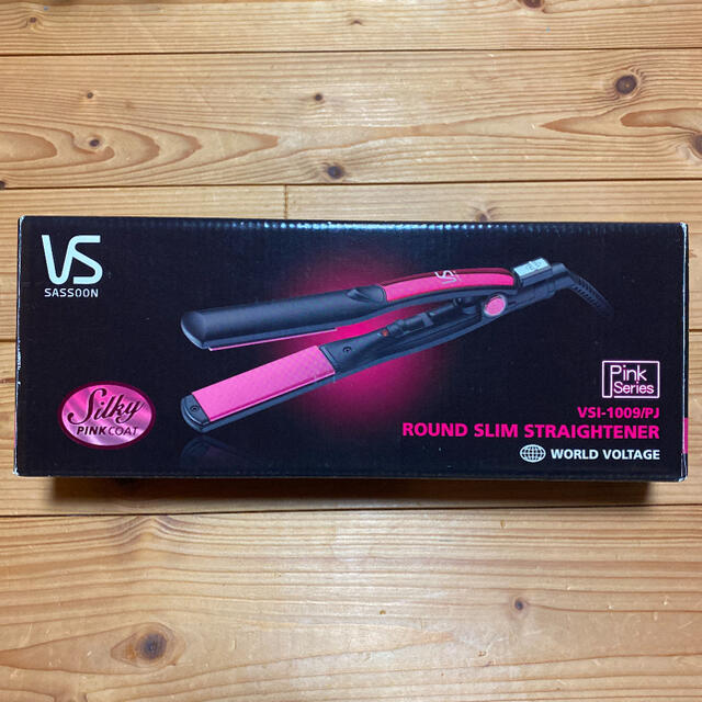 Vidal Sassoon VSI-1009/PJ ヘアーアイロン スマホ/家電/カメラの美容/健康(ヘアアイロン)の商品写真