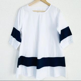 ザラ(ZARA)のネイビーラインが可愛い(๑˃̵ᴗ˂̵)✨‼️丈長め❤️シンプルブラウス(シャツ/ブラウス(半袖/袖なし))