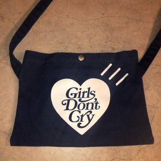 ジーディーシー(GDC)のGirl’s don’t cry HUMAN MADE サコッシュ(ショルダーバッグ)