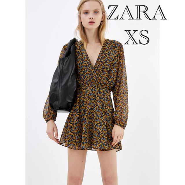 ZARA(ザラ)のZARA 花柄ミニワンピース　プリント柄ミニワンピース　ひざワンピース レディースのワンピース(ミニワンピース)の商品写真