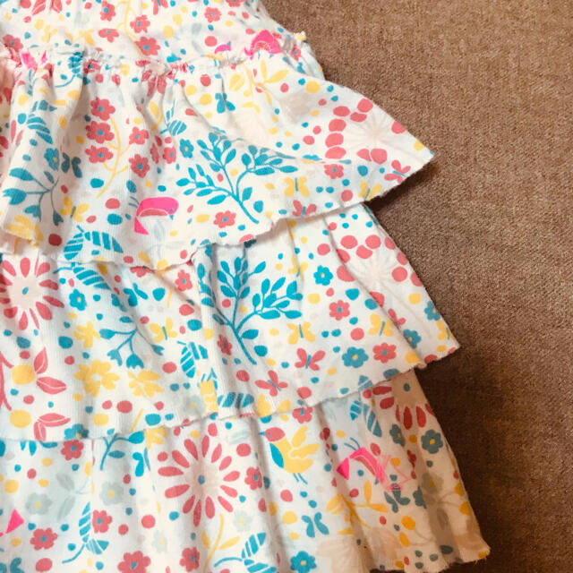 PETIT BATEAU(プチバトー)のプチバトー 🇫🇷3段フリルスカート　5ans 110cm キッズ/ベビー/マタニティのキッズ服女の子用(90cm~)(スカート)の商品写真